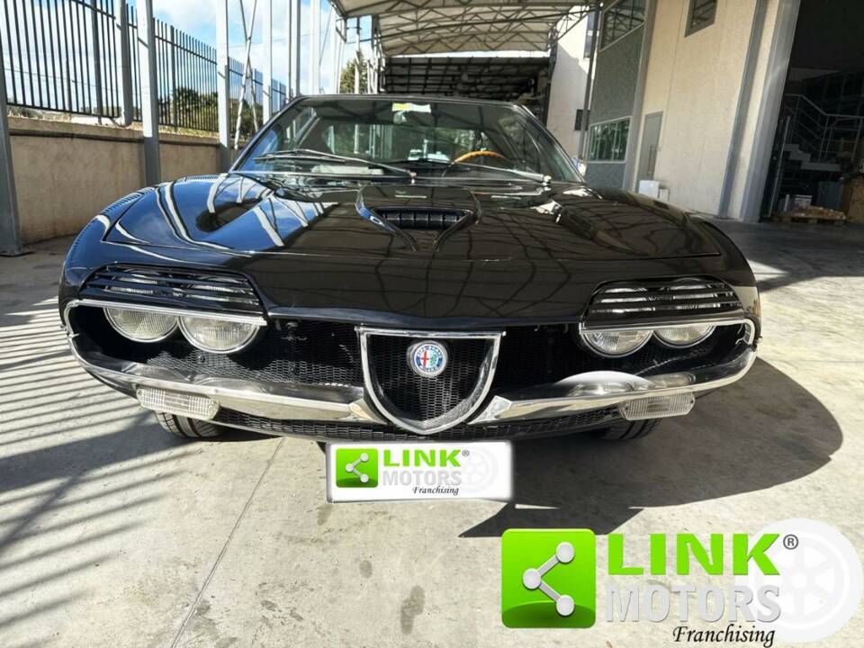 Immagine 2/10 di Alfa Romeo Montreal (1972)