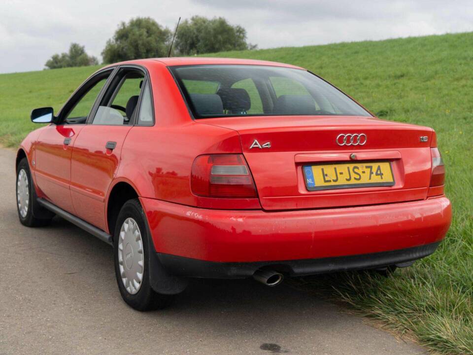 Image 14/40 de Audi A4 1.6 (1995)