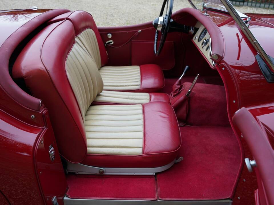 Bild 40/50 von Jaguar XK 120 OTS (Alu) (1949)
