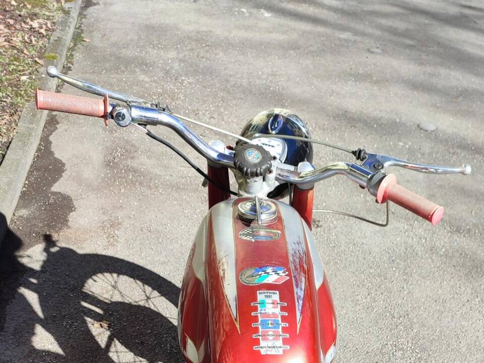 Immagine 47/49 di Benelli Nuovo Leoncino (1965)