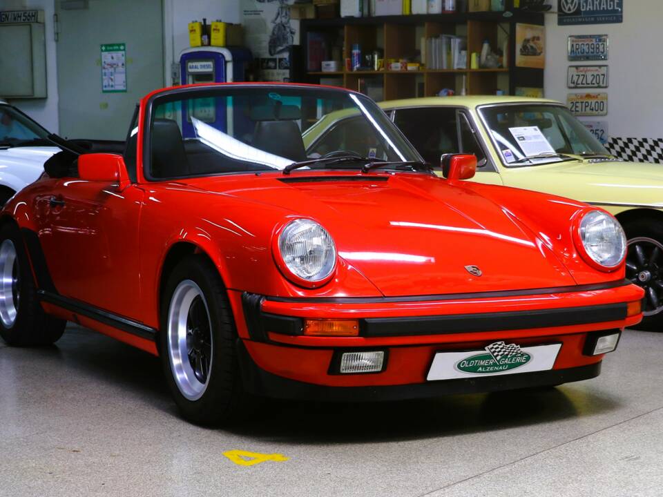 Image 4/47 of Porsche 911 Carrera 3.2 (1989)