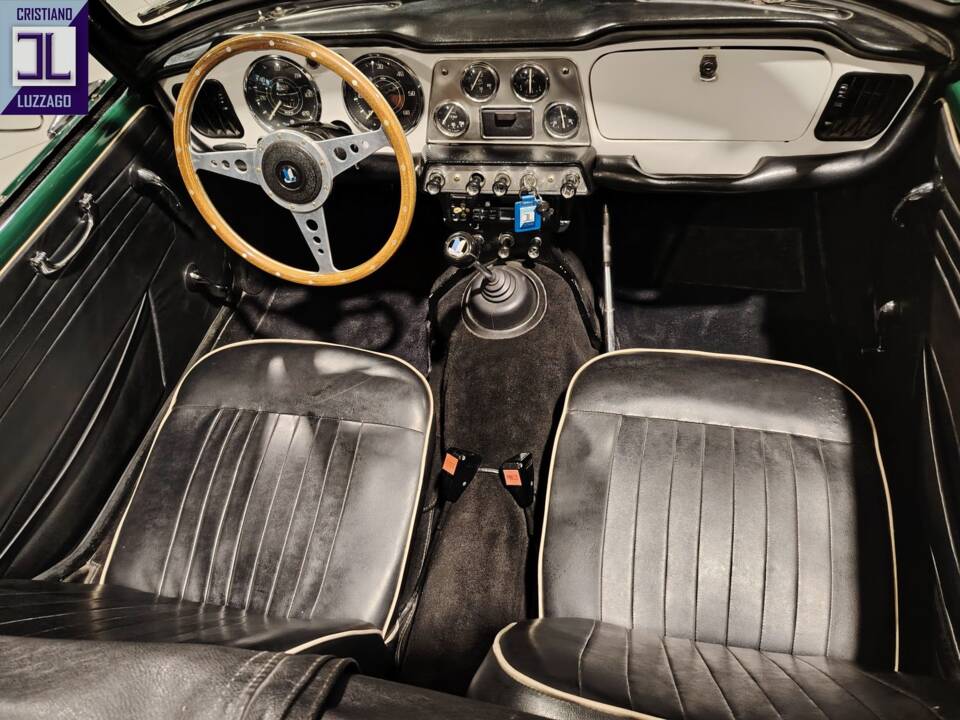 Image 30/48 de Triumph TR 4 (1962)