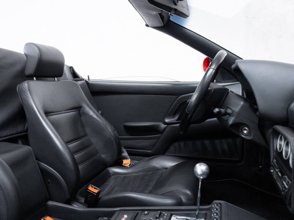 Image 30/50 of Ferrari F 355 Spider (1999)