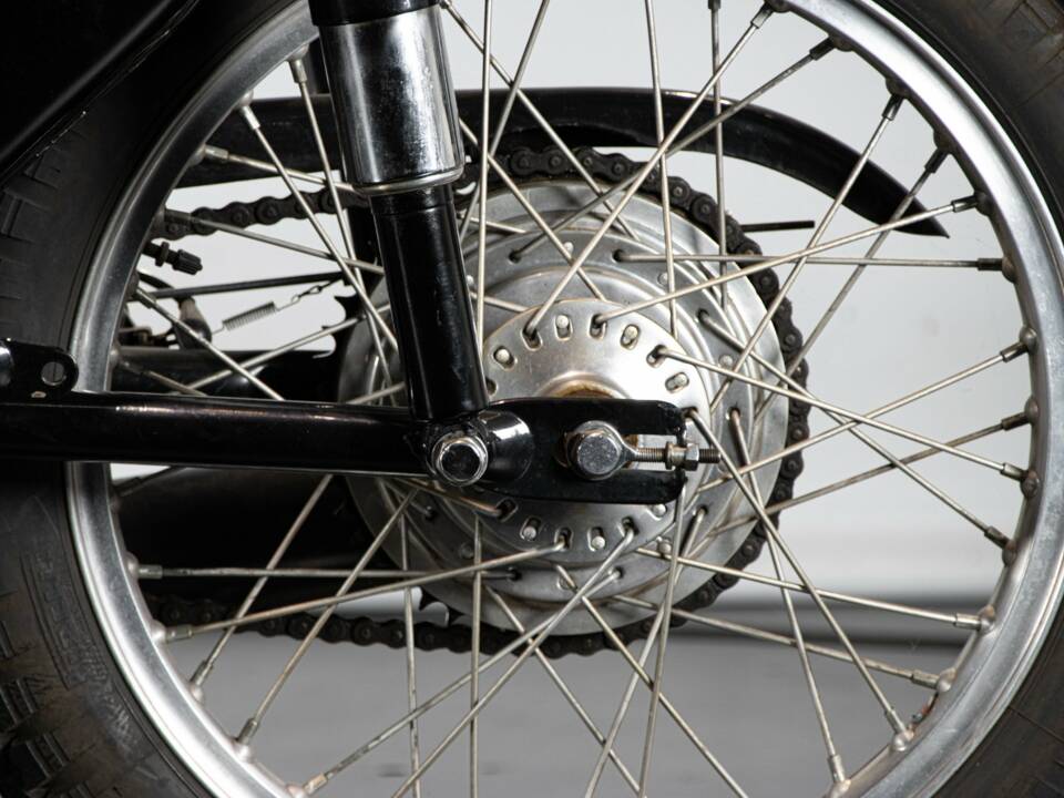 Image 22/50 of Gilera DUMMY (1963)