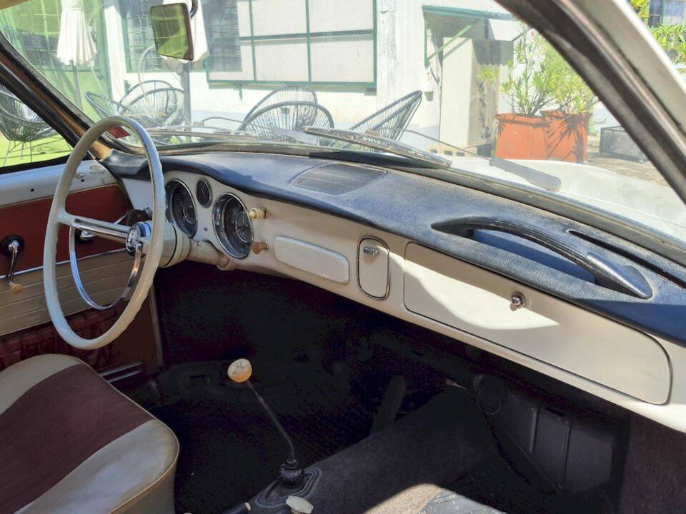 Image 39/71 of Volkswagen Karmann Ghia 1200 (1962)