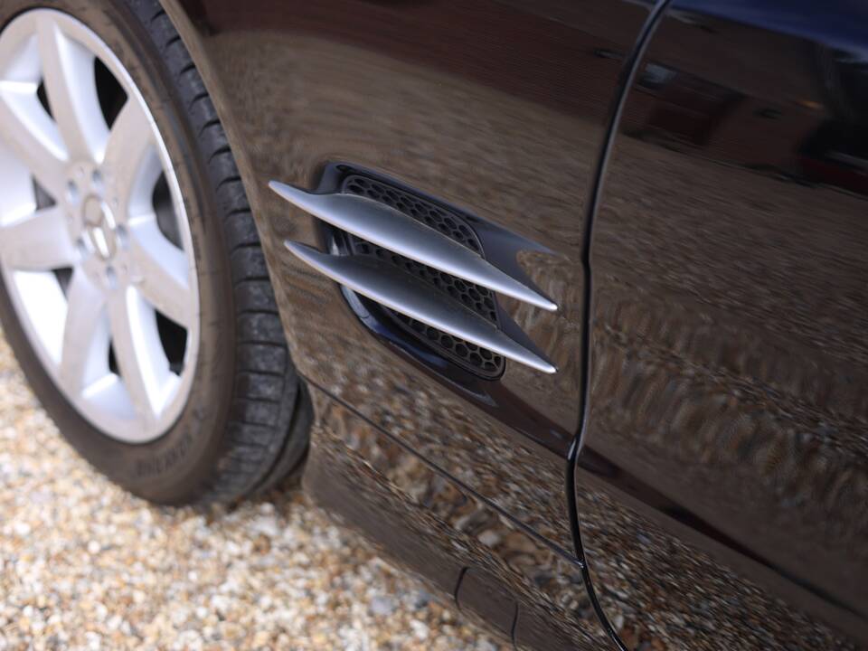 Image 44/50 de Mercedes-Benz SL 350 (2004)