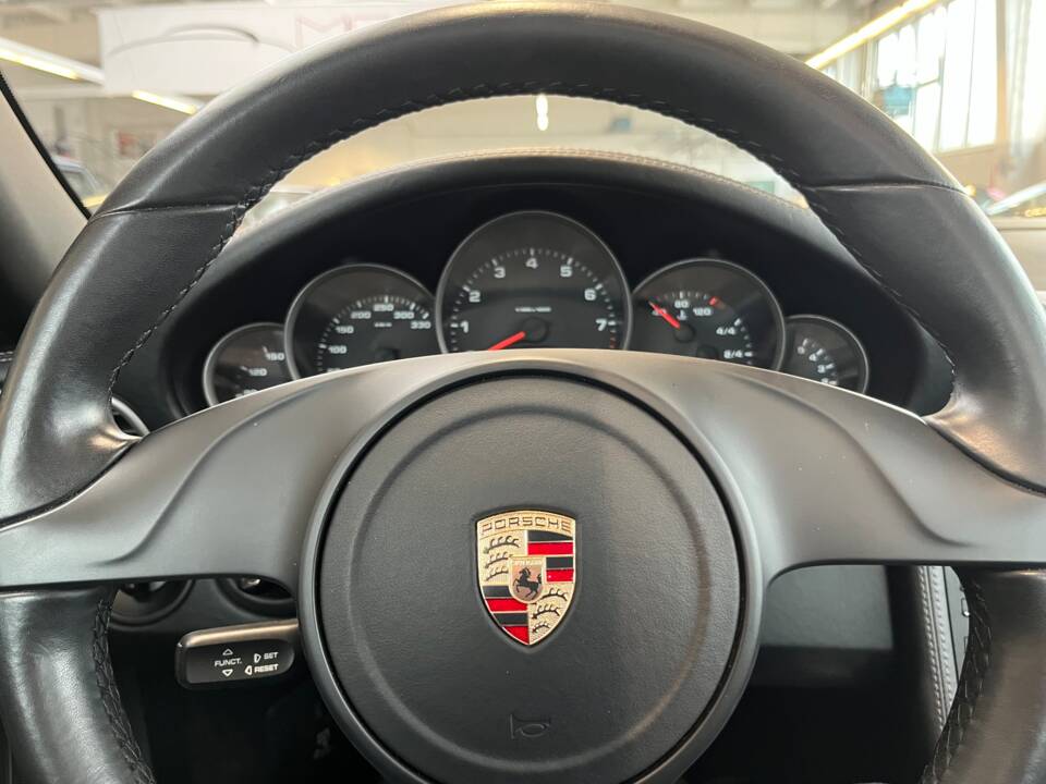 Bild 42/43 von Porsche 911 Carrera (2011)