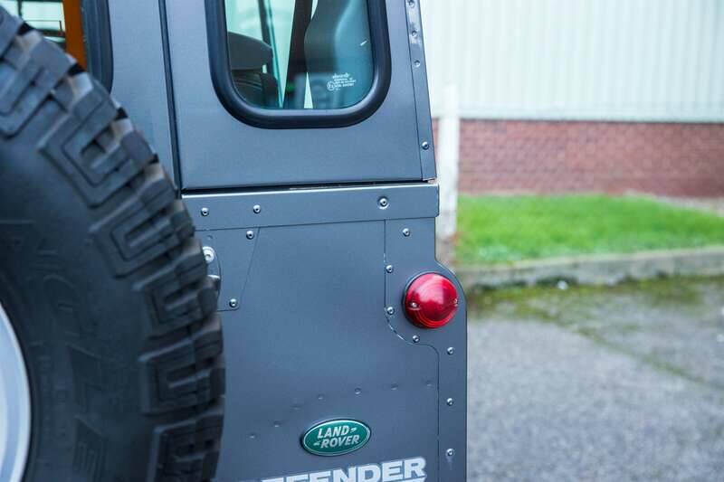 Bild 28/50 von Land Rover Defender 90 (2013)