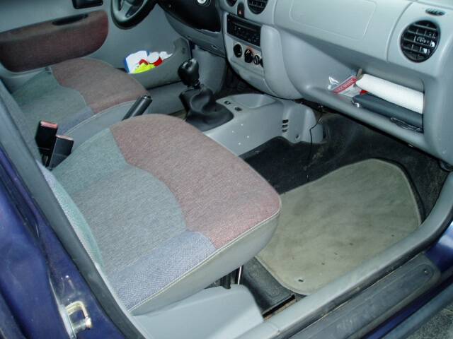Bild 10/12 von Renault Kangoo 1.6 16V 4x4 (2002)
