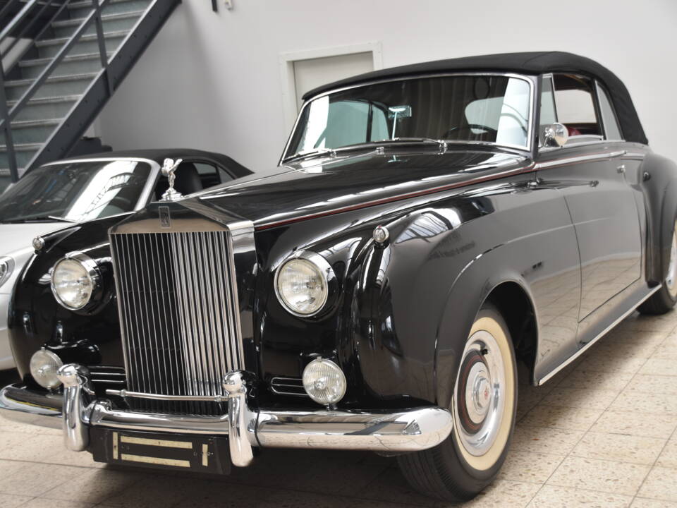 Image 6/23 of Rolls-Royce Silver Cloud I Mulliner (1959)