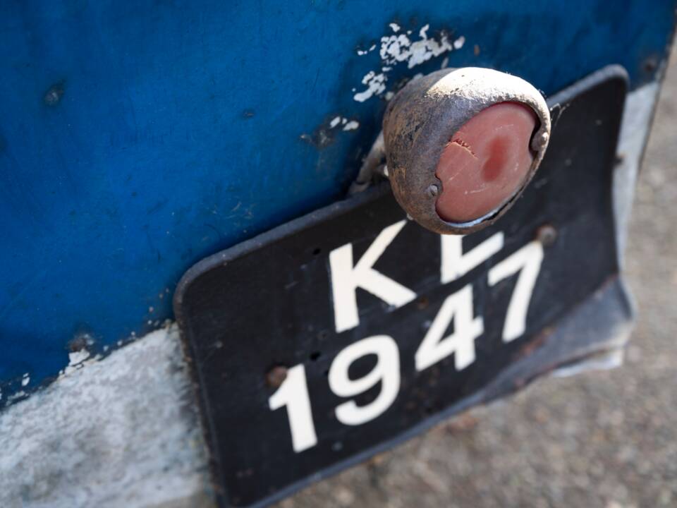 Image 27/134 of Ford V8 (1937)