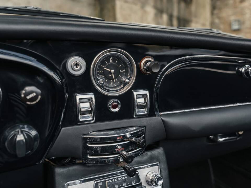 Afbeelding 48/75 van Aston Martin DB 5 Volante (1964)