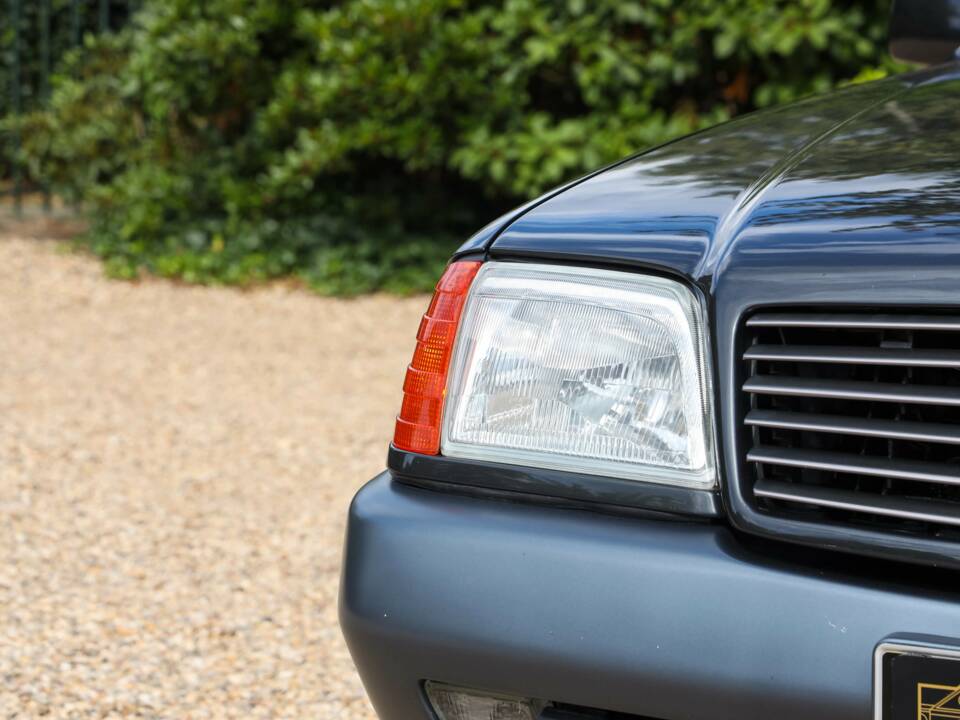 Image 48/50 of Mercedes-Benz 500 SL (1992)
