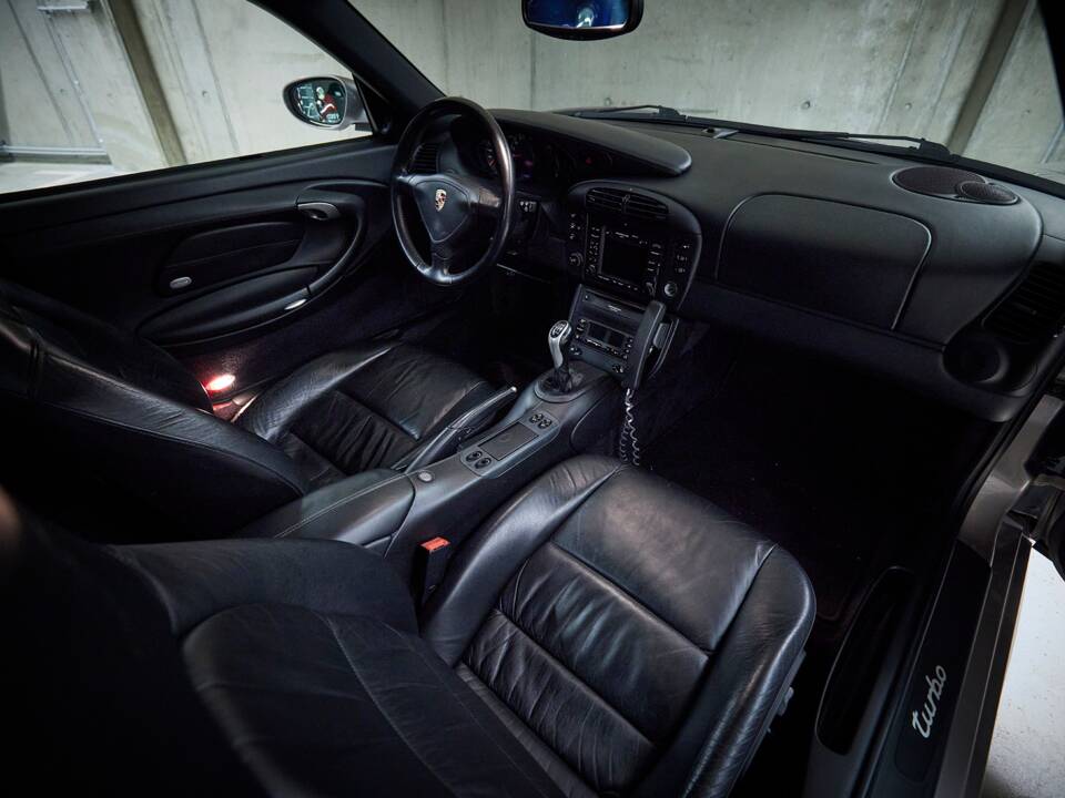Image 86/98 of Porsche 911 Turbo (2000)