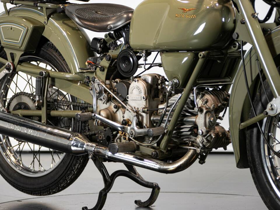 Image 49/50 of Moto Guzzi DUMMY (1963)