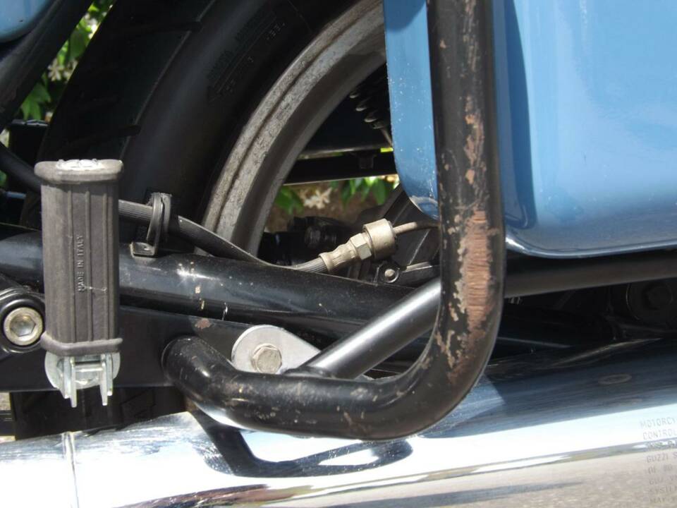 Image 20/50 of Moto Guzzi DUMMY (1994)