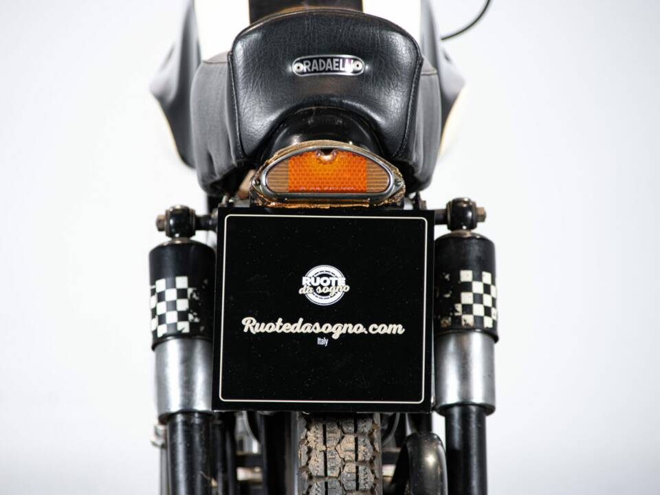 Image 13/50 de MV Agusta 125 TR (1958)