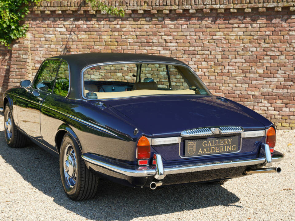 Image 33/50 de Jaguar XJ 6 C 4.2 (1977)