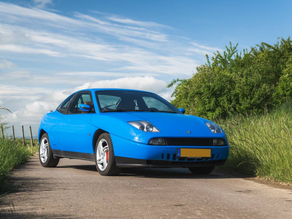 Bild 14/19 von FIAT Coupé 2.0 20V Turbo (1997)
