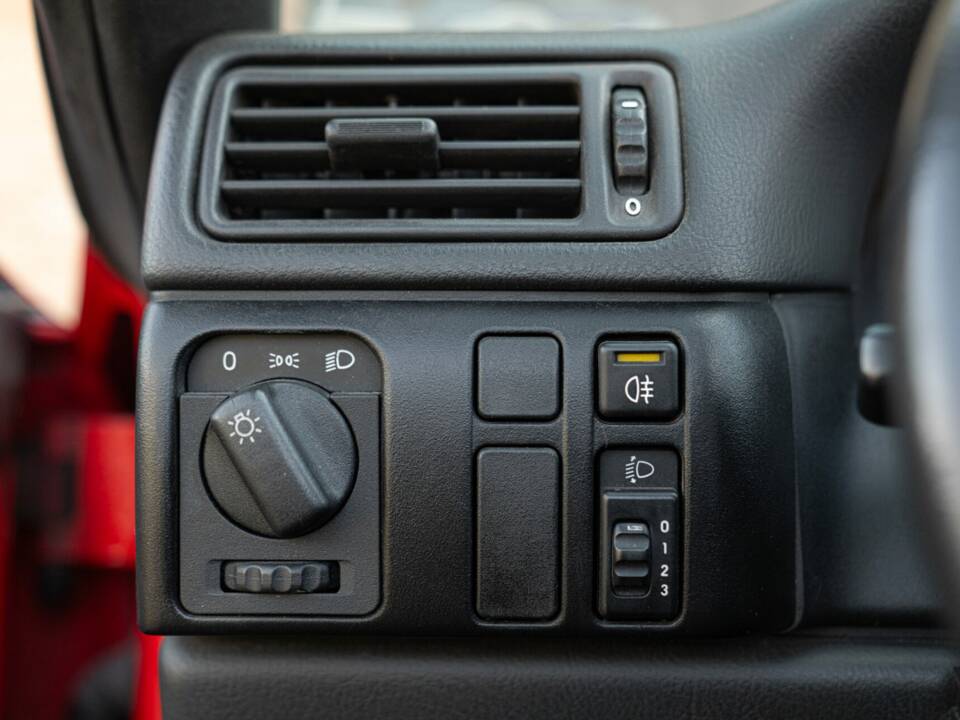 Bild 41/50 von Opel Calibra 2,0 Piecha (1993)