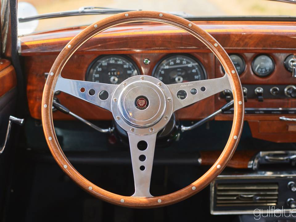 Bild 37/50 von Jaguar S-Type 3.8 (1966)