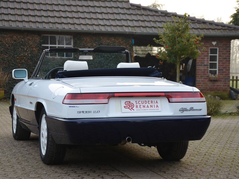 Image 3/14 of Alfa Romeo 2.0 Spider (1991)