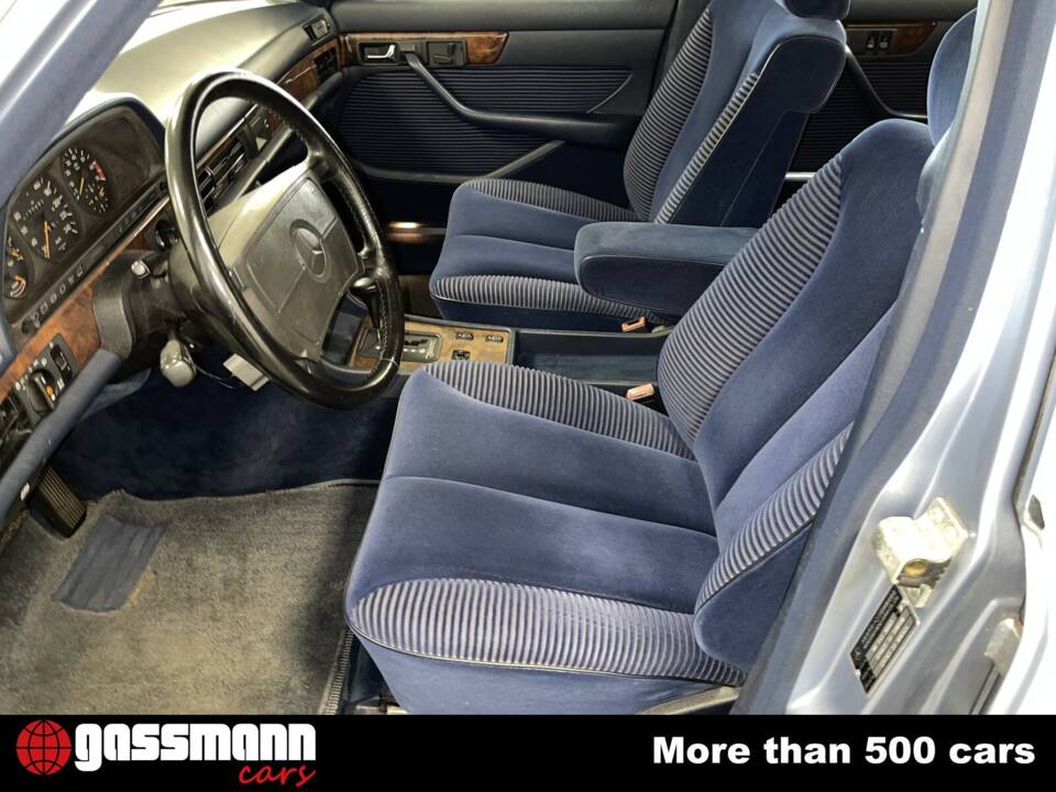 Image 11/15 of Mercedes-Benz 420 SEL (1990)