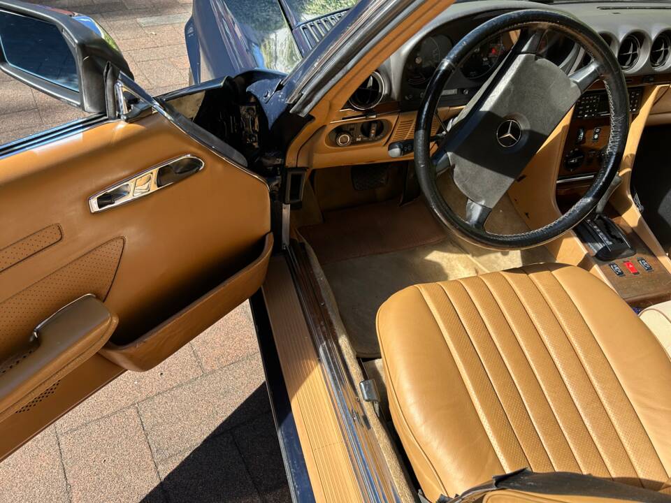 Image 20/50 of Mercedes-Benz 380 SL (1983)
