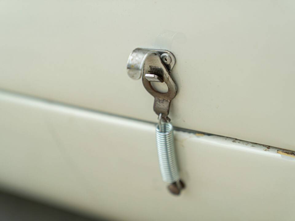 Imagen 24/50 de Jaguar E-Type 3.8 (1964)