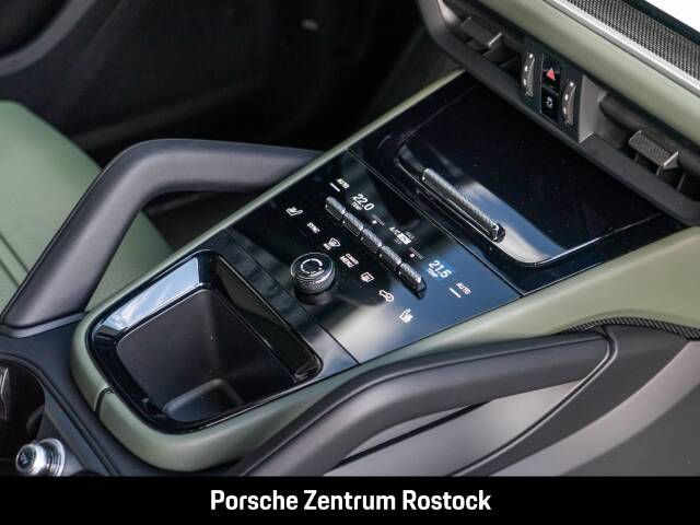 Imagen 24/38 de Porsche Cayenne Coupé E-Hybrid (2026)