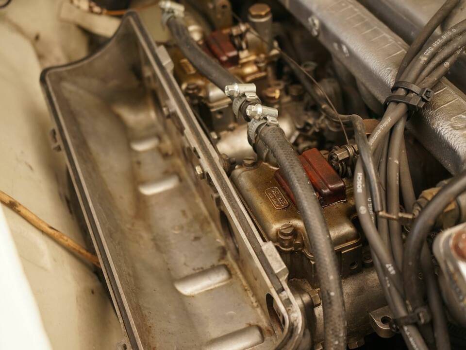 Image 64/100 of Alfa Romeo Giulia Nuova Super 1300 (1977)