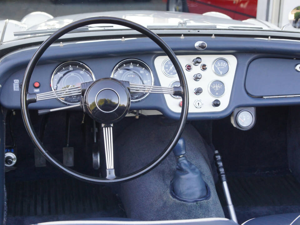 Image 35/50 of Triumph TR 3A (1957)