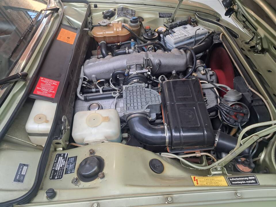 Immagine 25/39 di BMW 3,3 Li (1977)