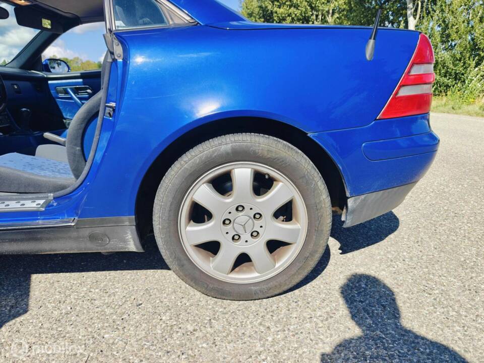 Bild 18/27 von Mercedes-Benz SLK 200 (1999)