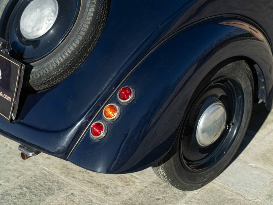 Image 34/50 de FIAT 500 B Topolino (1948)