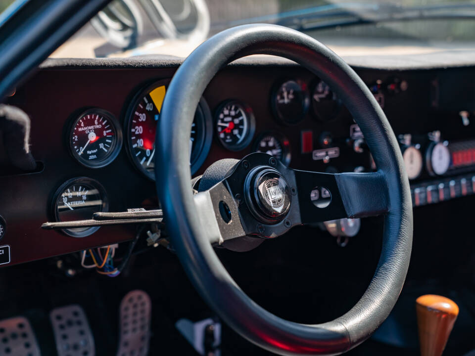Image 32/46 of Lancia Stratos HF Stradale (1975)