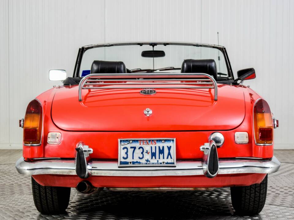 Bild 4/50 von MG MGB (1974)