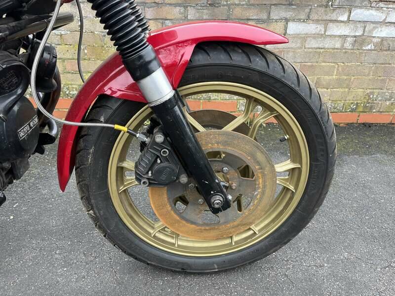 Image 15/26 of Moto Guzzi 1000 SP (1980)