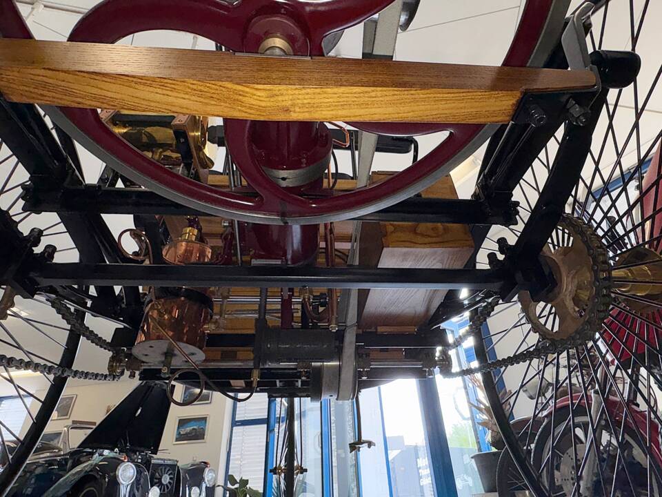 Afbeelding 8/9 van Benz Patent-Motorwagen Nummer 1 Replika (1885)