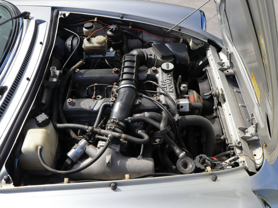 Image 34/50 of Alfa Romeo 2.0 Spider (1992)