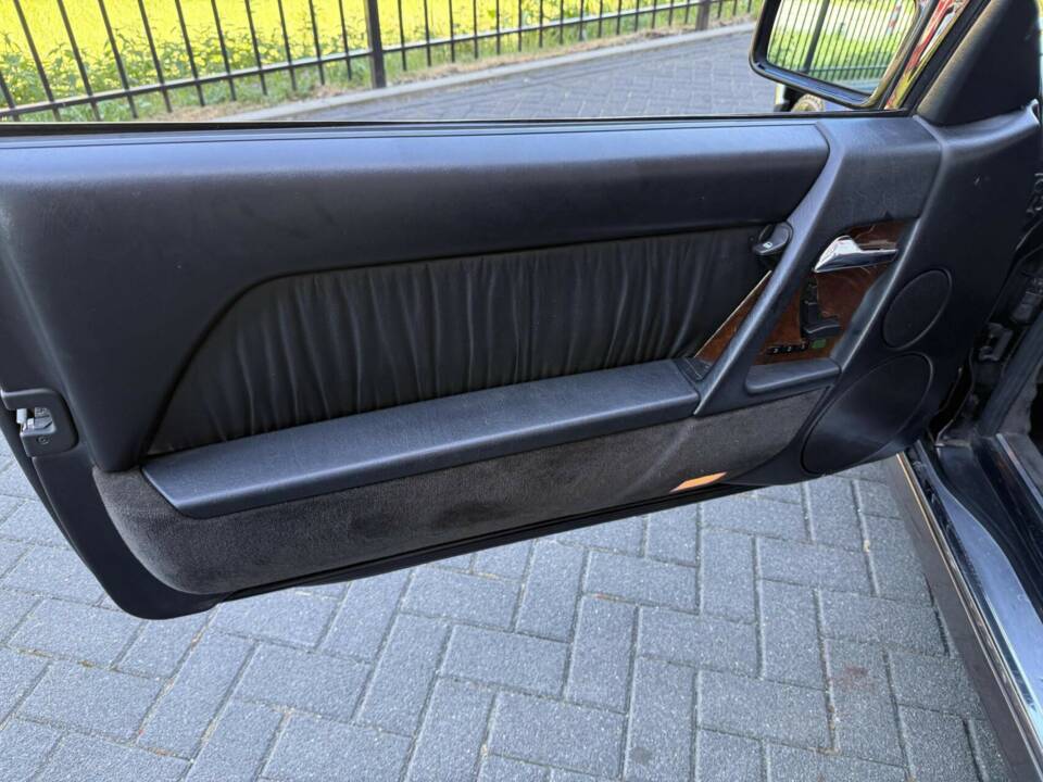 Image 29/46 of Mercedes-Benz SL 320 (1995)