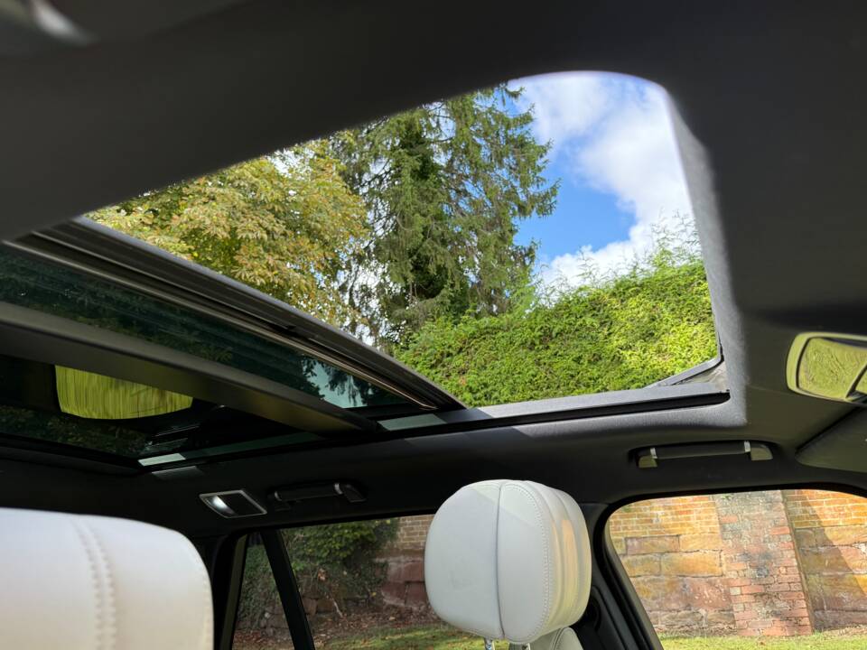 Bild 24/35 von Land Rover Range Rover Vogue TDV6 (2015)