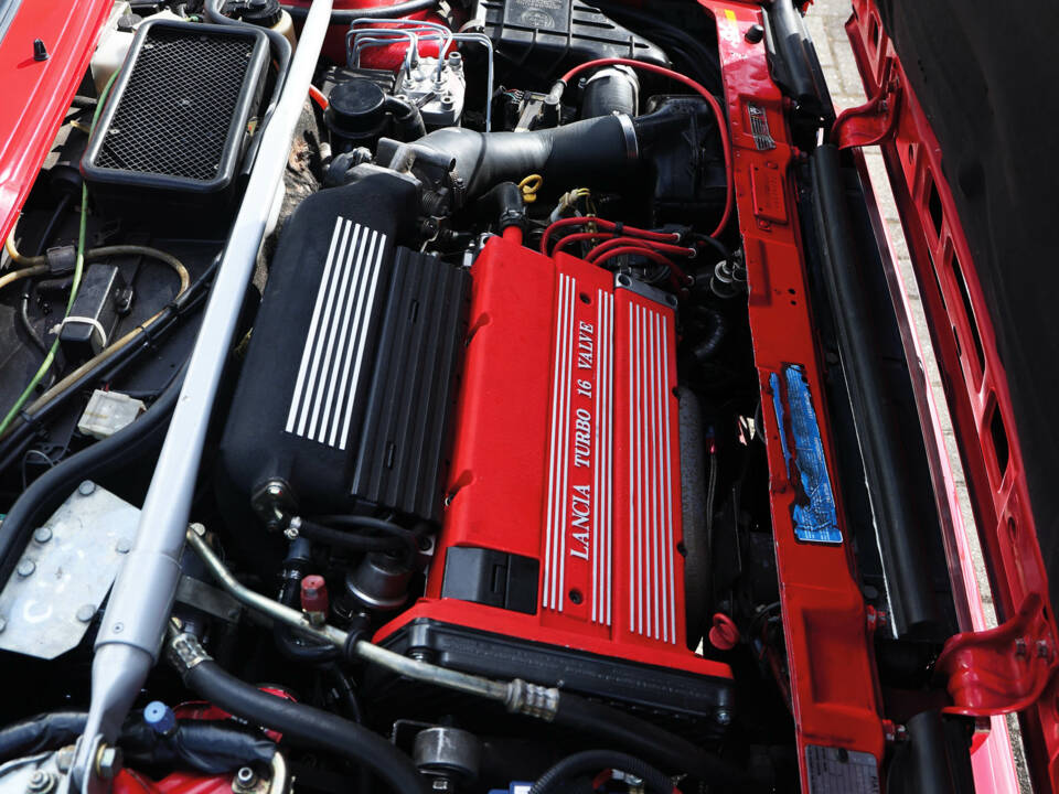 Afbeelding 56/58 van Lancia Delta HF Integrale Evoluzione I (1991)