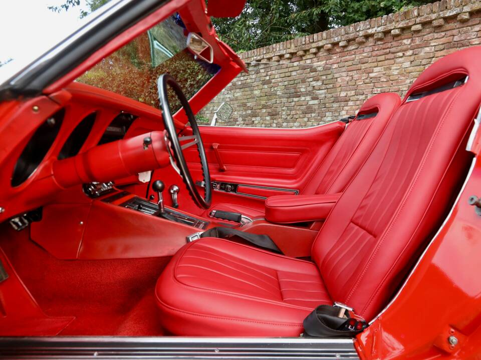 Image 32/50 of Chevrolet Corvette Stingray (1970)
