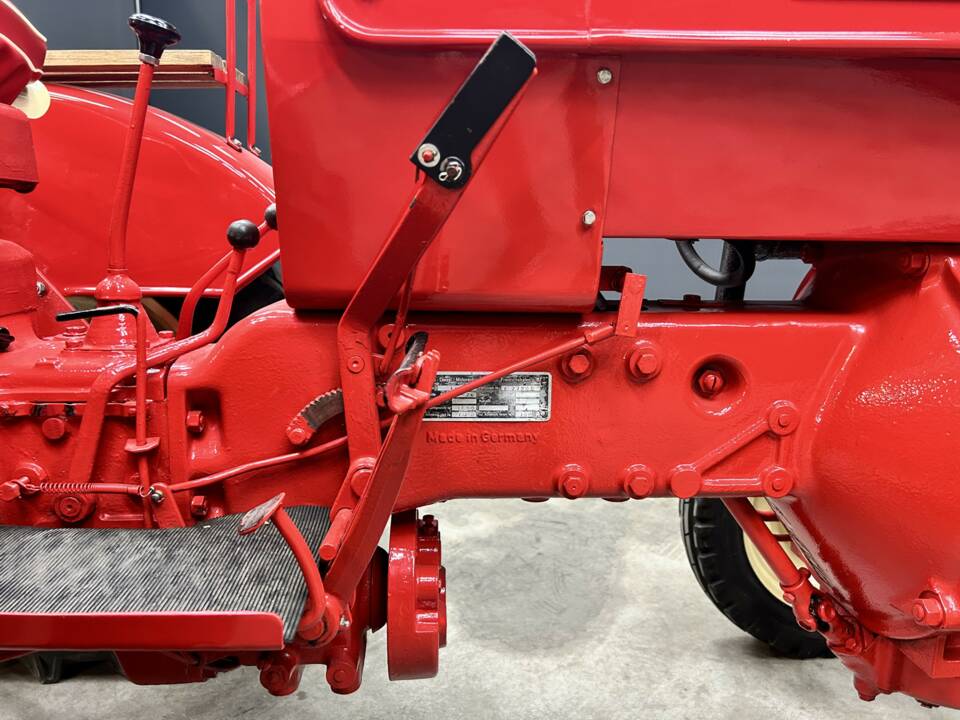 Image 22/50 of Porsche-Diesel Junior K (1961)