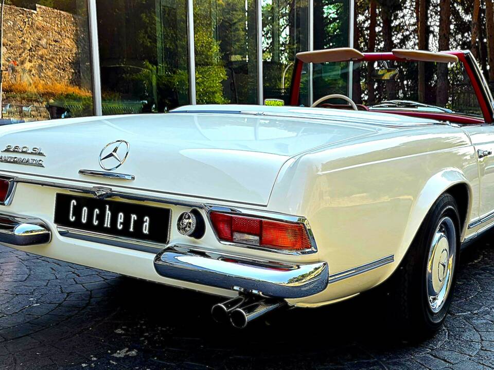 Afbeelding 5/34 van Mercedes-Benz 280 SL (1968)