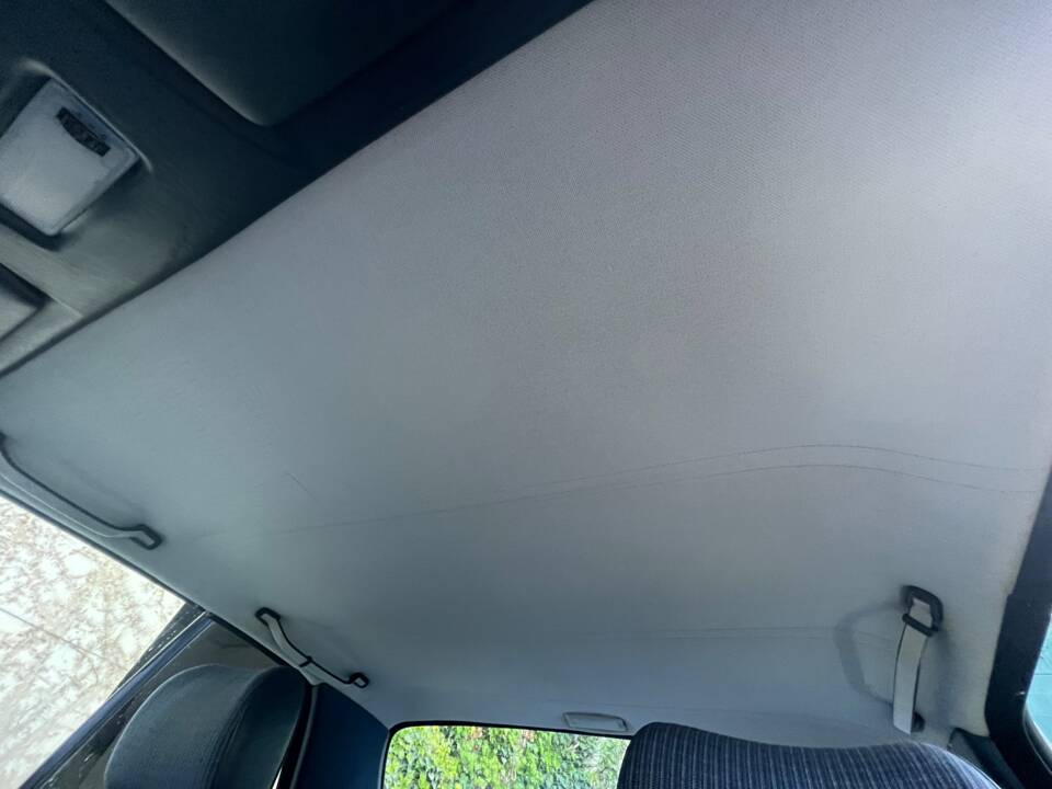 Immagine 30/38 di Mercedes-Benz 230 CE (1983)