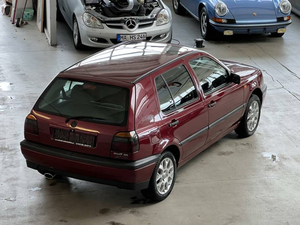 Image 24/30 of Volkswagen Golf III 1.6 (1994)