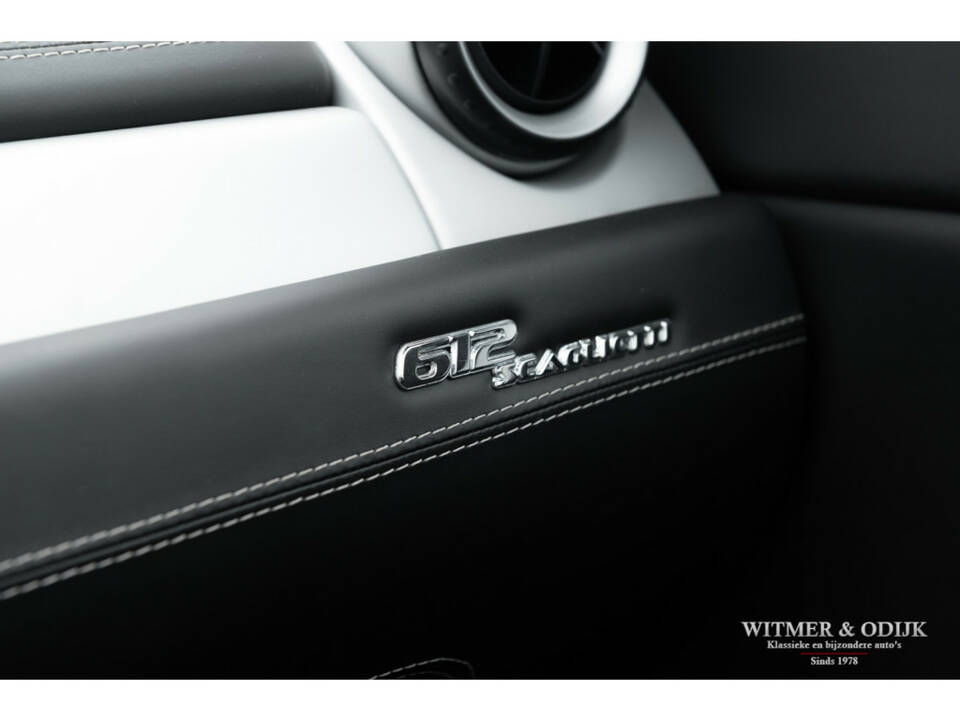 Imagen 25/32 de Ferrari 612 Scaglietti (2008)