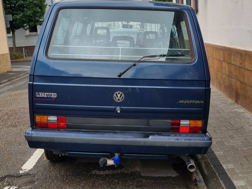 Image 2/10 de Volkswagen T3 Multivan 2.1 &quot;Limited Last Edition&quot; (1992)
